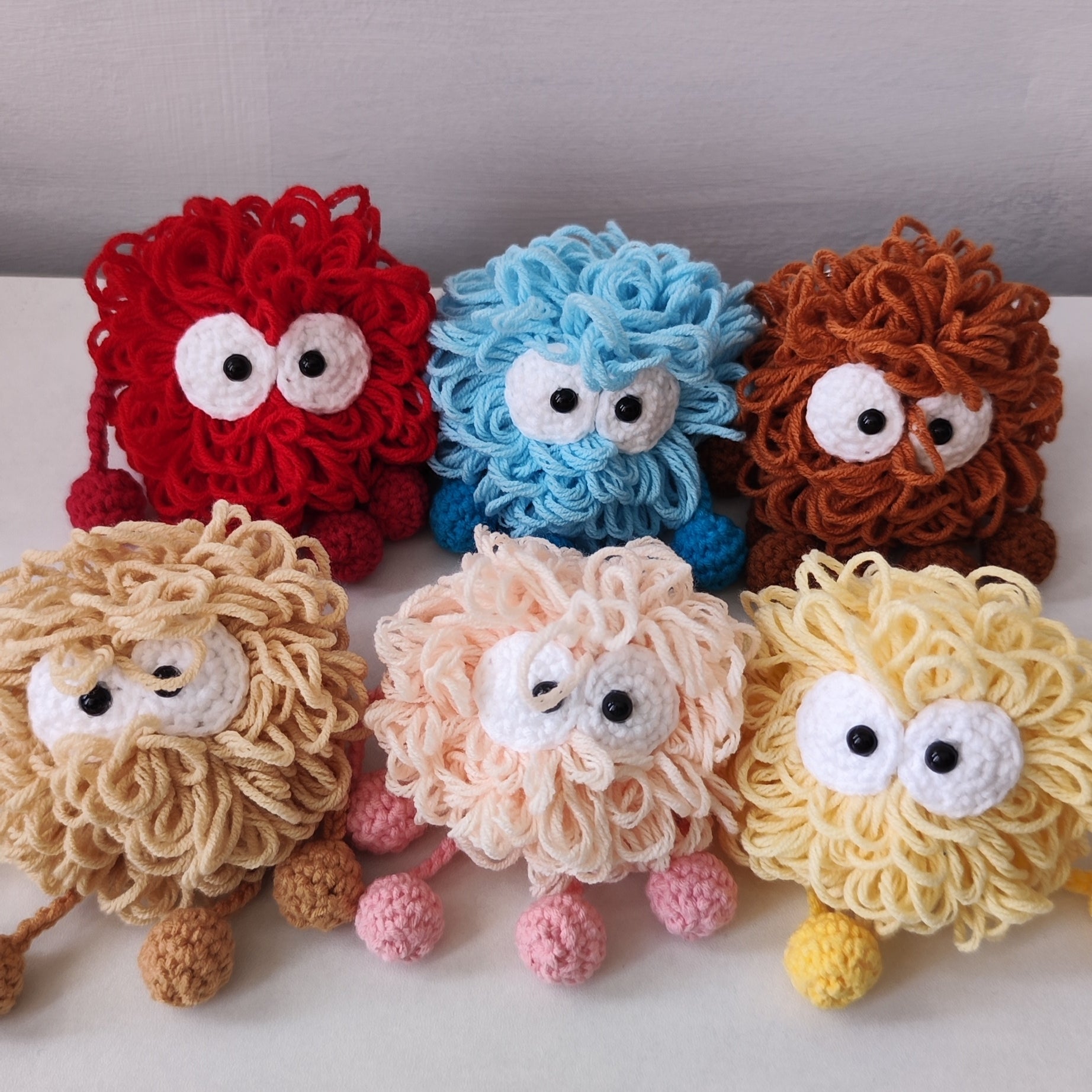 Curly Monster Pendant Plushie Amigurumi