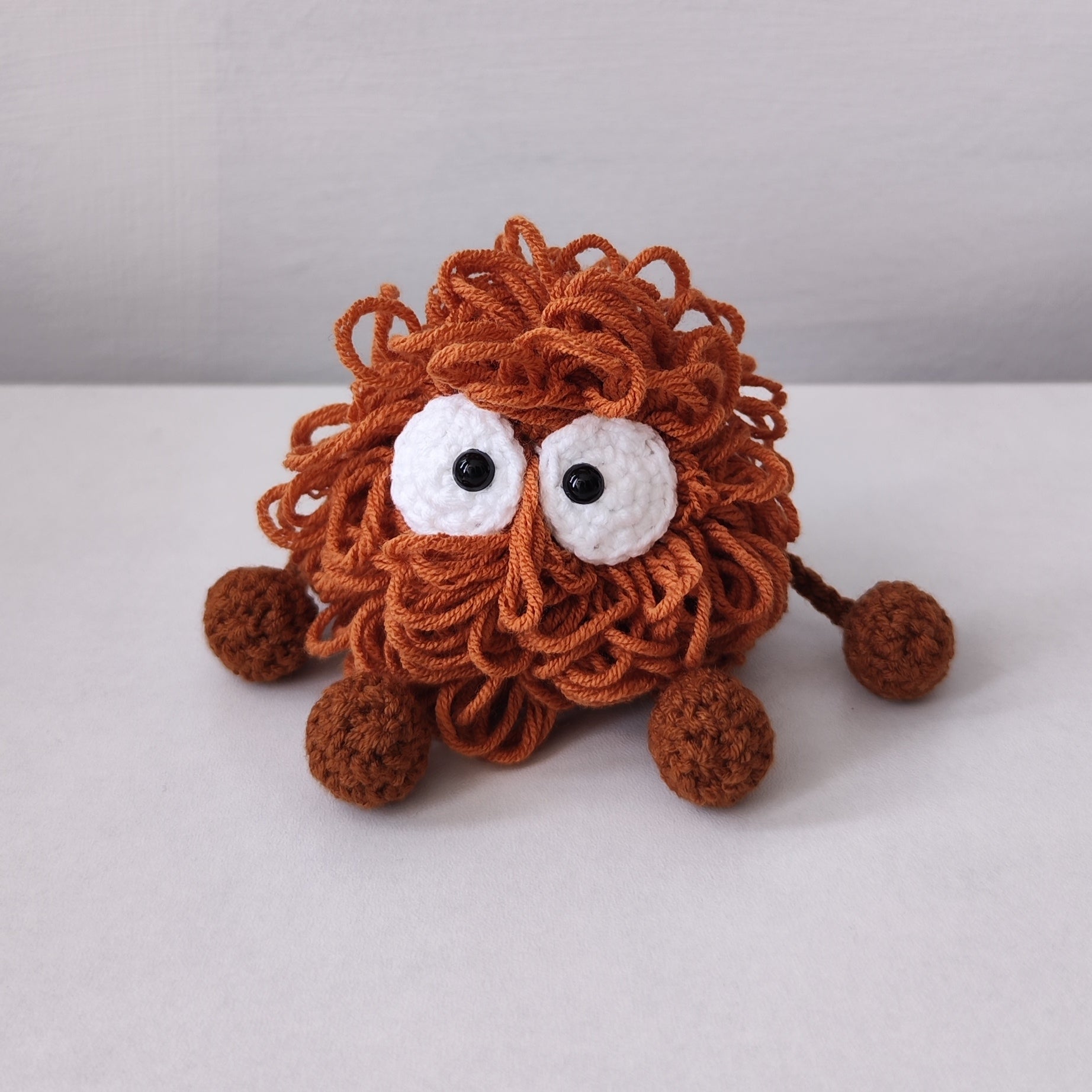 Curly Monster Pendant Plushie Amigurumi
