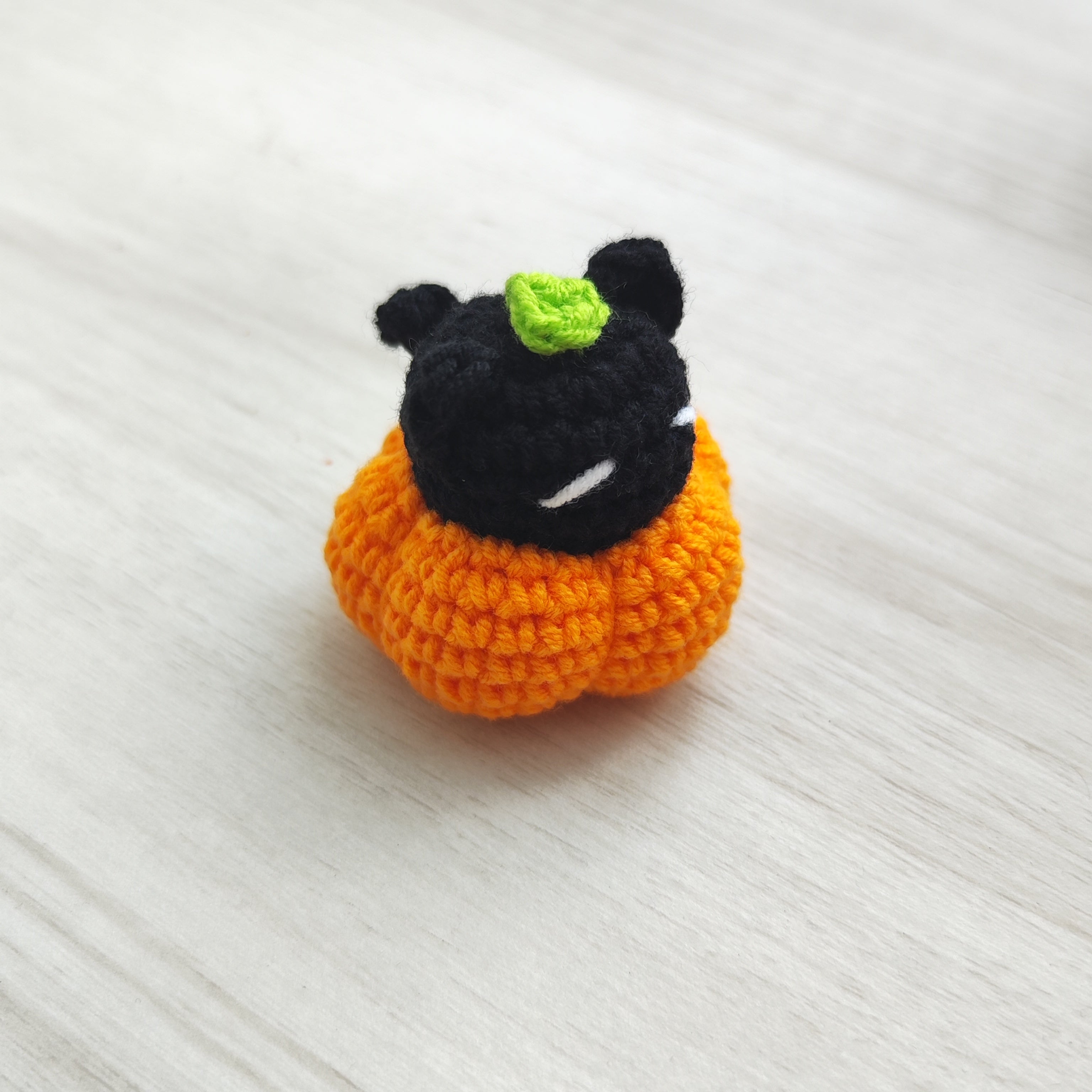 Black Cat Pumpkin Pendant Plushie Amigurumi